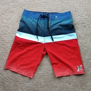 Men's 28 inch waist Hurley Phantom Board shorts